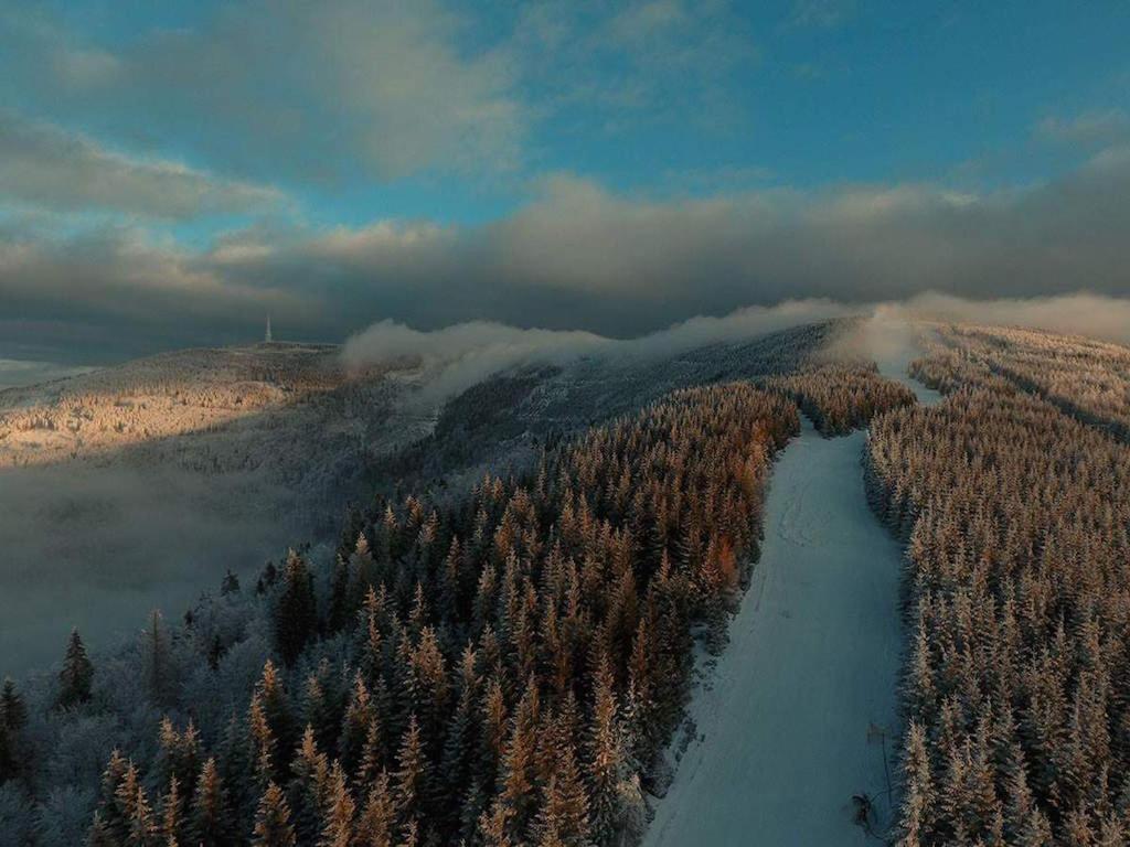 Mala Osada Domki Z Jacuzzi Przy Gondoli Szczyrk Exteriör bild